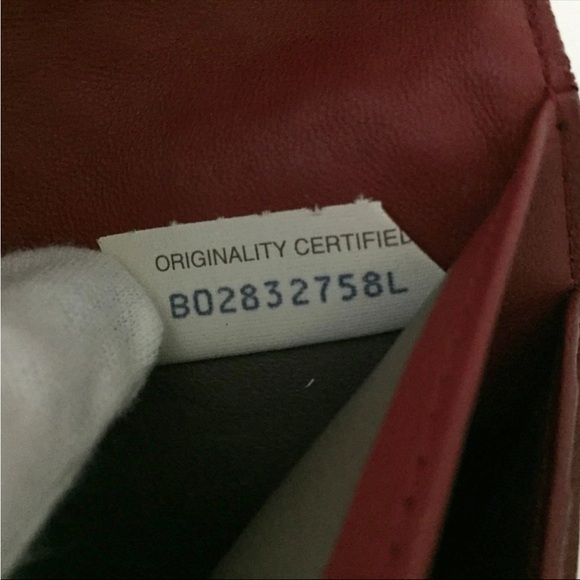 Bottega Veneta Intrecciato Leather Continental Wallet – Red Interior - Picture 2 of 11